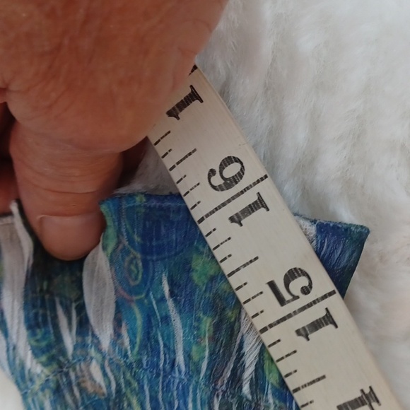 Womans‎ Lightweight Peacock Peasant Top szS - Picture 7 of 7